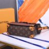 Louis Vuitton Pochette Voyage Clutch - 图片 5