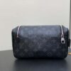 Louis Vuitton Toiletry Bag - 图片 5