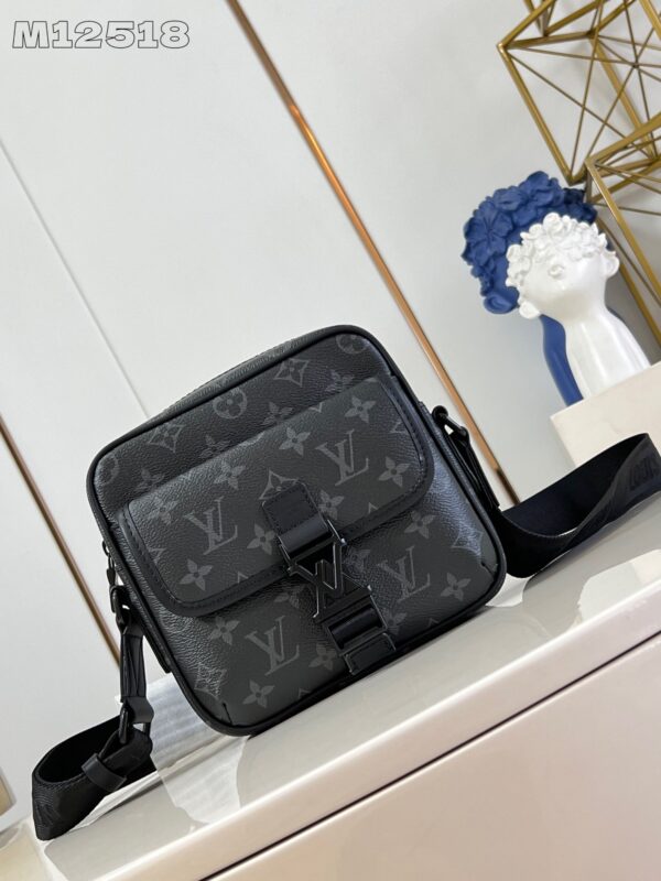 Louis Vuitton Getaway Messenger