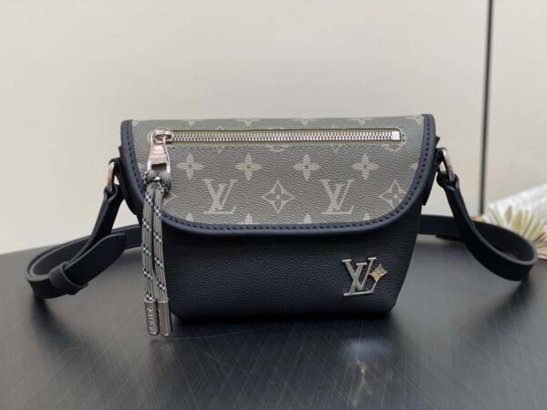 Louis Vuitton Pulse Wearable Wallet