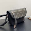 Louis Vuitton Pulse Wearable Wallet - 图片 3