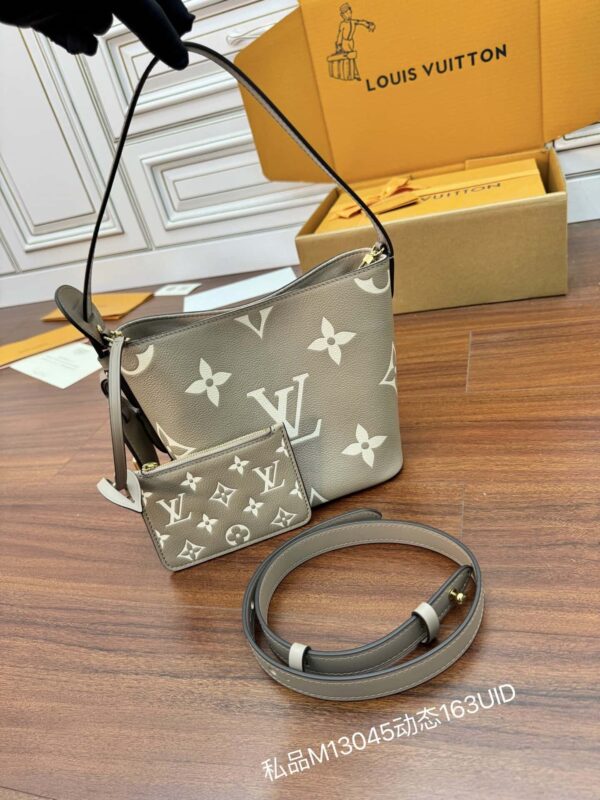 Louis Vuitton All In BB