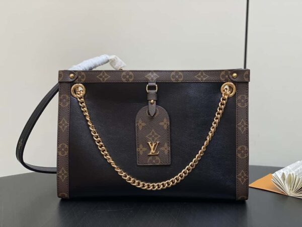Louis Vuitton Nova PM