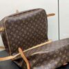 Louis Vuitton Monogram Saumur 35 Shoulder Bag - 图片 9