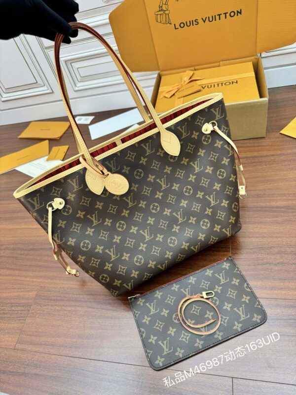 Louis Vuitton Neverfull MM