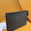 Louis Vuitton Pochette Voyage MM - 图片 3