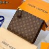 Louis Vuitton Toiletry Pouch On Chain - 图片 9