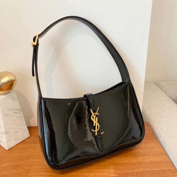 YSL le 5 à 7 in patent leather