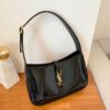 YSL le 5 à 7 in patent leather - 图片 3