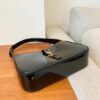 YSL le 5 à 7 in patent leather - 图片 6