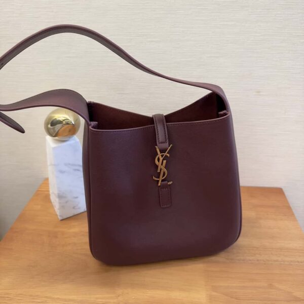 YSL le 5 à 7 supple small in grained leather