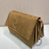 Prada Traveller Re-Nylon large padded shoulder bag - 图片 5