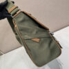 Prada Large Re-Nylon and suede shoulder bag - 图片 3