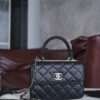 CHANEL Mini Flap Bag with Top Handle - 图片 3