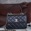 CHANEL Mini Flap Bag with Top Handle - 图片 4