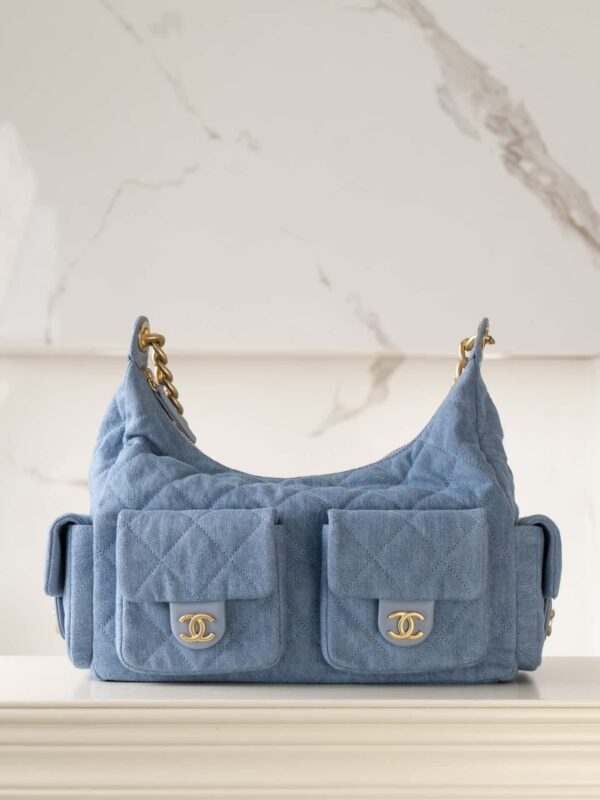 CHANEL Large Hobo Bag