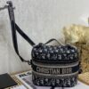 DIOR Small DiorTravel Vanity Case with Shoulder Strap - 图片 10