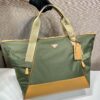 Prada Re-Nylon and leather duffel bag - 图片 4